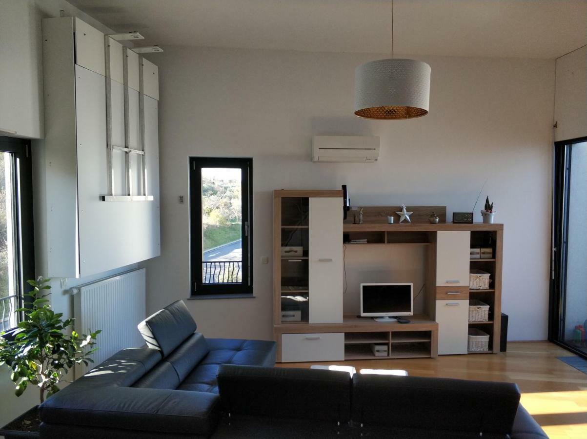 Apartment Morski cvet Koper Eksteriør bilde